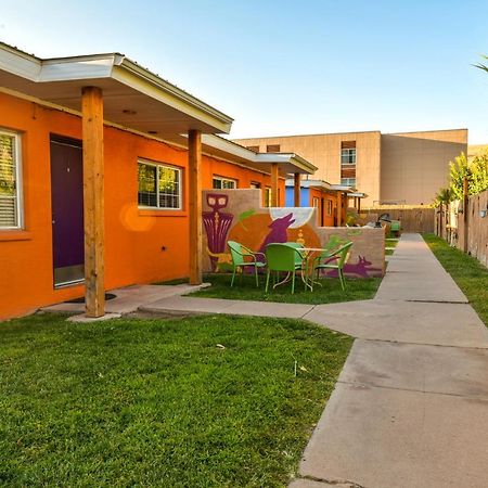 Inn 1 - Downtown 1 Bedroom Unit, Sleeps 6 With Shared Hot Tub Moab Exterior photo