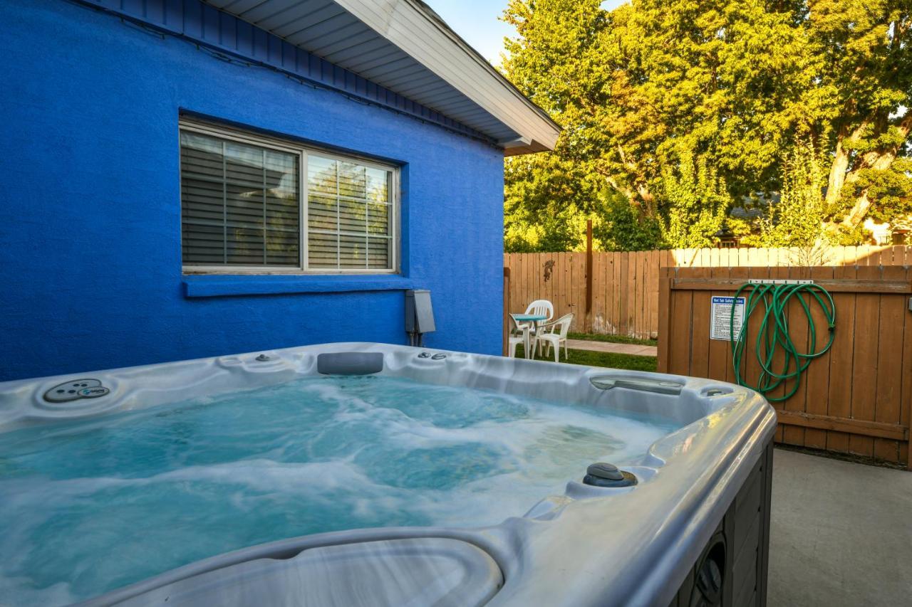 Inn 1 - Downtown 1 Bedroom Unit, Sleeps 6 With Shared Hot Tub Moab Exterior photo